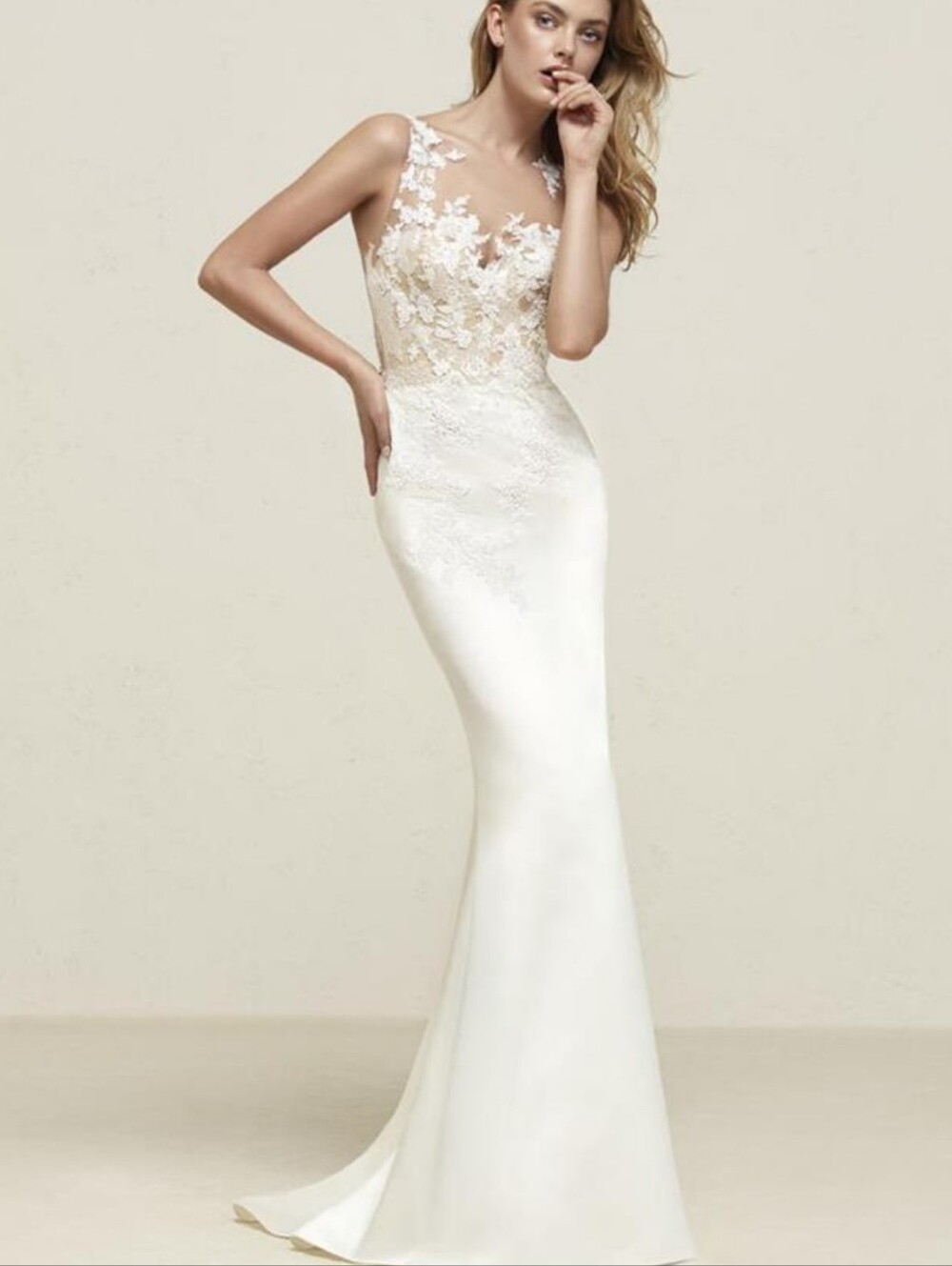 NWT Pronovias Dranoe Ivory Lace Bridal Gown with Sheer Embellished Bodice 12